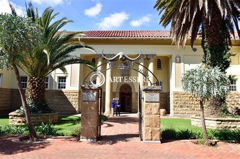 ¡Descubre la Magia del Museo Nacional de Bloemfontein: Una ventana al pasado y presente de Sudáfrica!