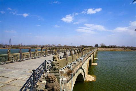 ¡Sumérgete en la historia y la majestuosidad del Puente de Marco Polo en Bijie!