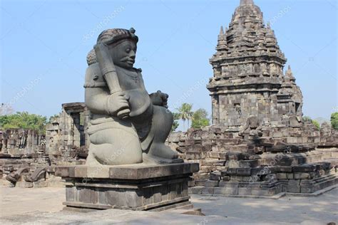  El Templo de Jawi: Un enigma arquitectónico en medio de la selva de Yogyakarta!